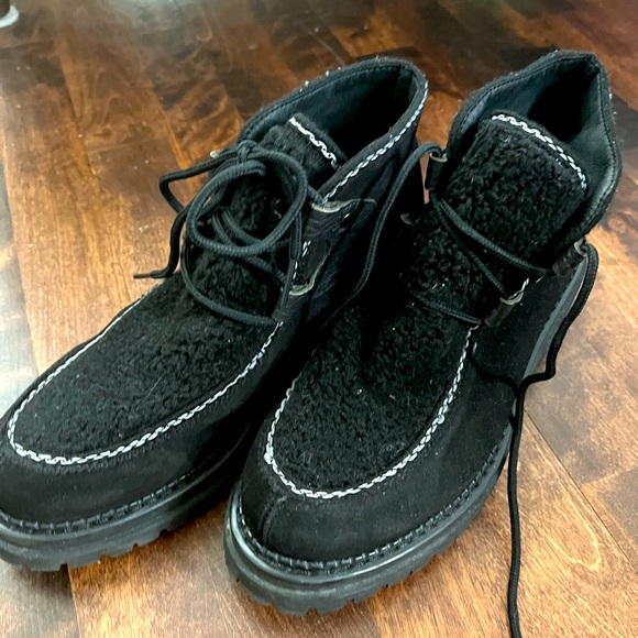 Nice pair of short boots by l’Intervalle. Very good condition! - Picture 1 of 3